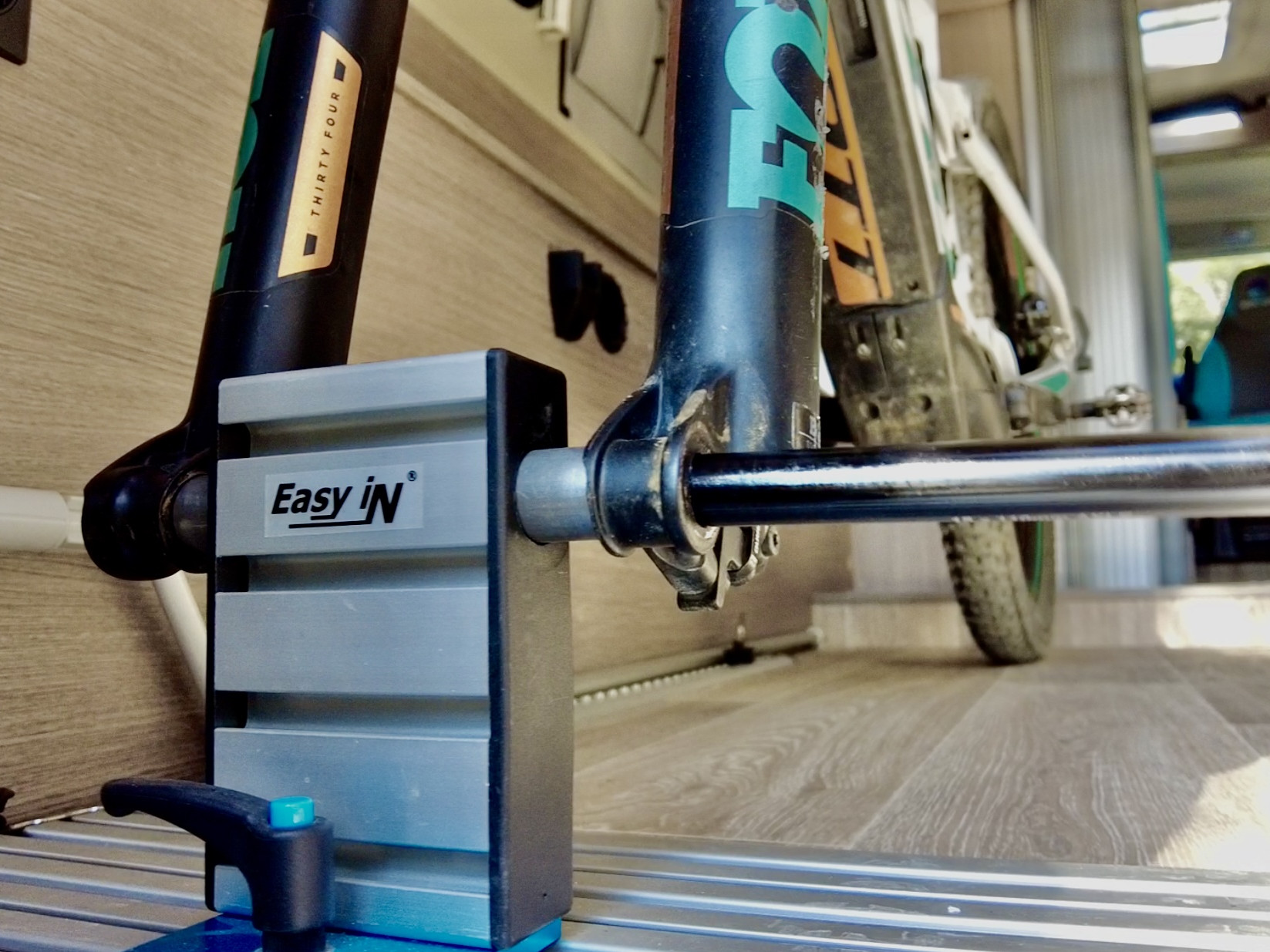 Fix your bike inside the campervan with the easyin rack