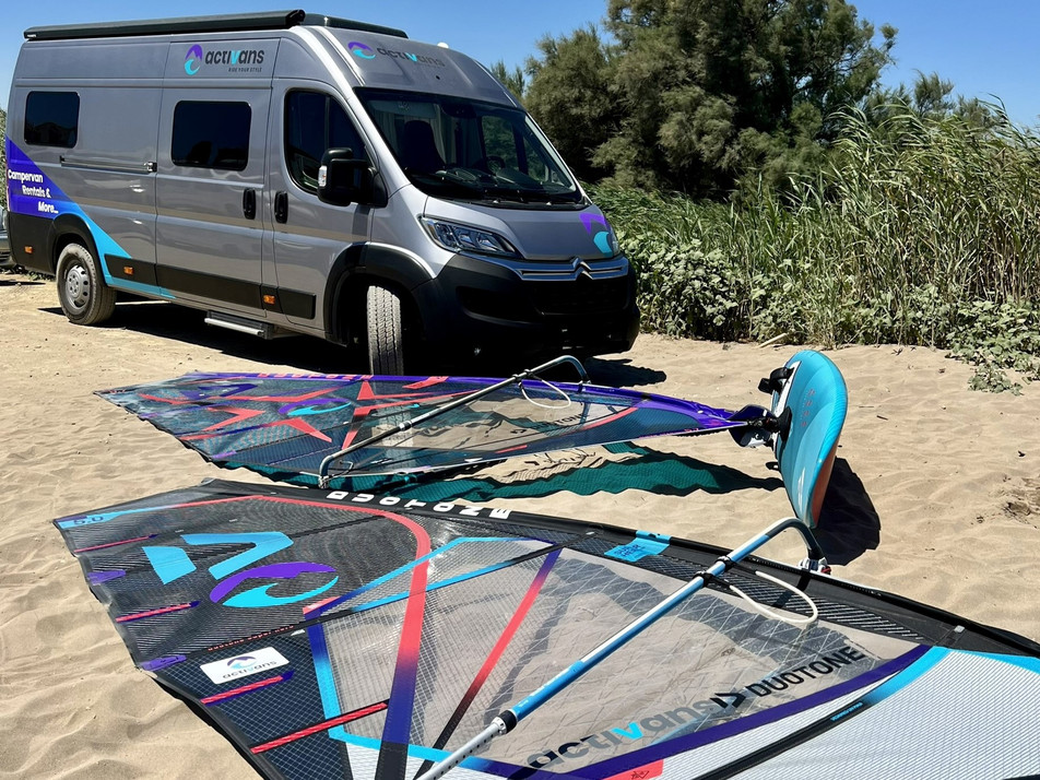 Rent your windsurfing gear with your motorhome in Spain Activans