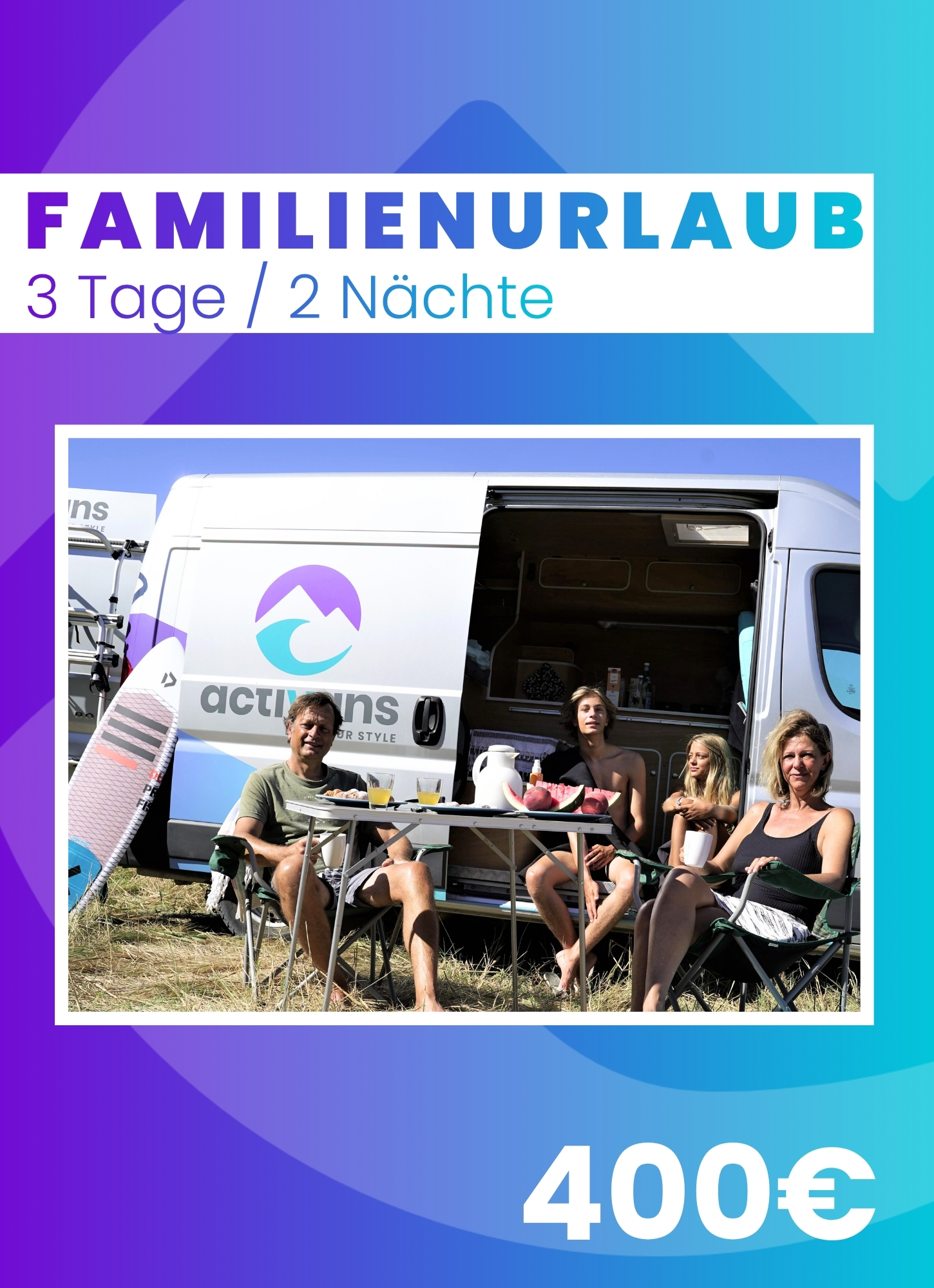 Familien-Abenteuer – Camper Gutschein für den Familienurlaub in Spanien | Activans Vierköpfige Familie genießt einen Urlaub mit dem Camper am Strand in Spanien mit Activans